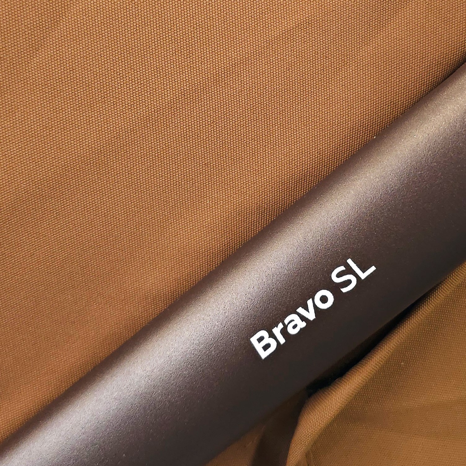 Індивідуальне забарвлення рами Bravo SL Deluxe.